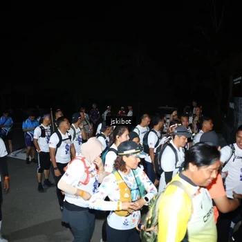 Runner Photo 7609575