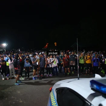Runner Photo 7609609