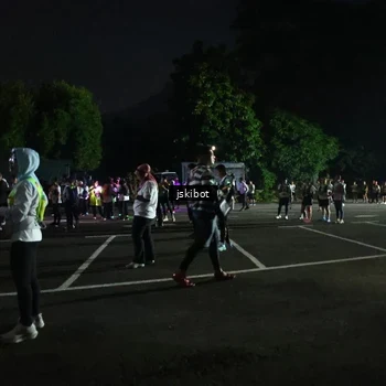 Runner Photo 7609625