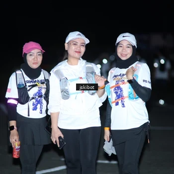 Runner Photo 7609645