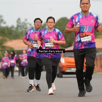 Runner Photo 7609662