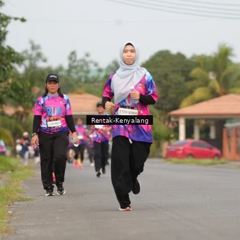 Runner Photo 7609687