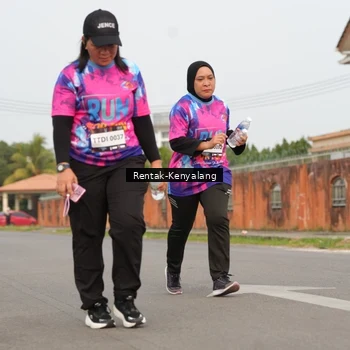 Runner Photo 7609698