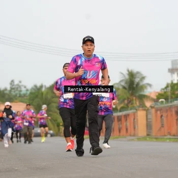 Runner Photo 7609700