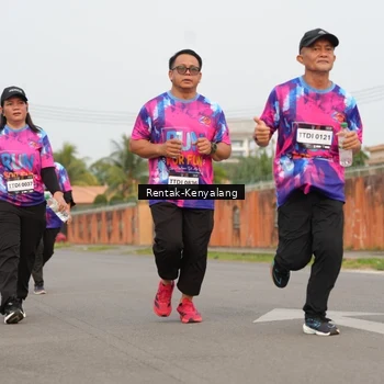 Runner Photo 7609703