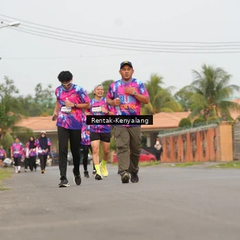 Runner Photo 7609711