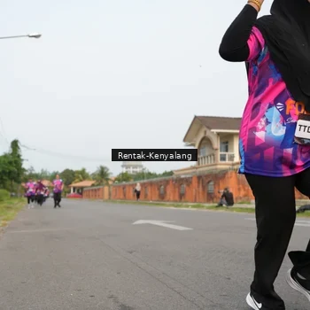 Runner Photo 7609774