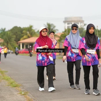 Runner Photo 7609845