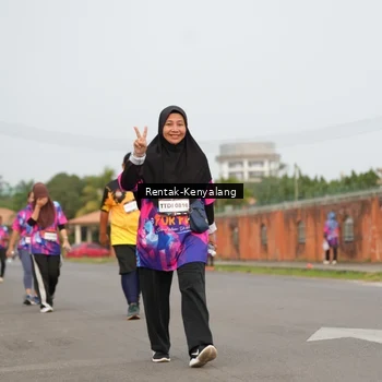 Runner Photo 7609871