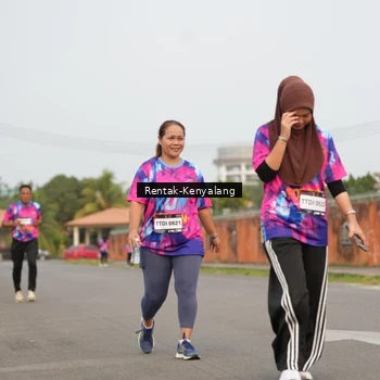 Runner Photo 7609888