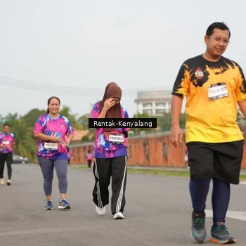 Runner Photo 7609890