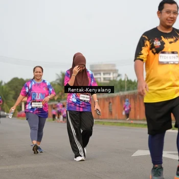 Runner Photo 7609891