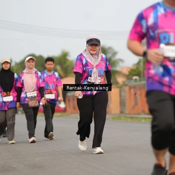 Runner Photo 7609981