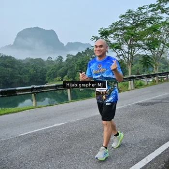 Runner Photo 7610011