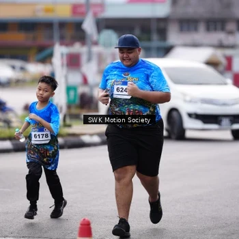 Runner Photo 7610032