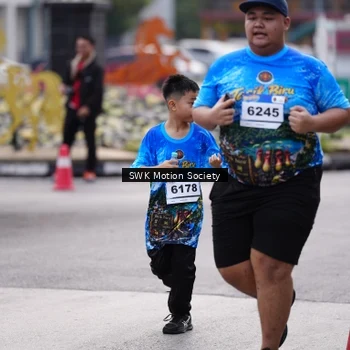 Runner Photo 7610044