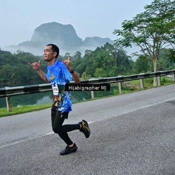 Runner Photo 7610046