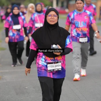 Runner Photo 7610054