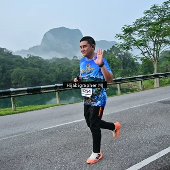 Runner Photo 7610084