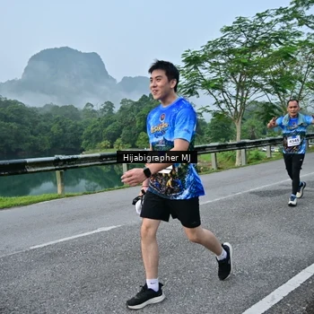 Runner Photo 7610105