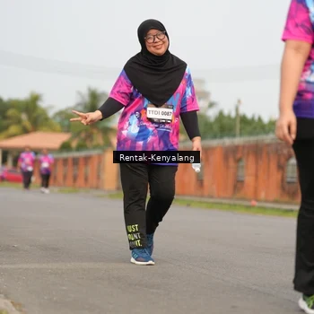 Runner Photo 7610165