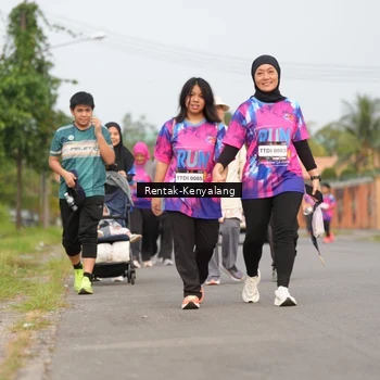 Runner Photo 7610247