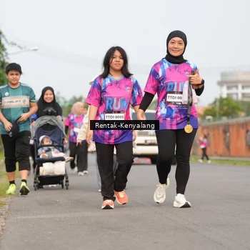 Runner Photo 7610254
