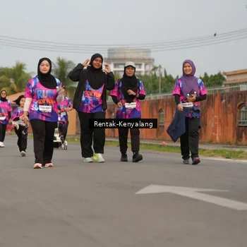 Runner Photo 7610273