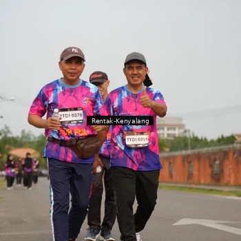Runner Photo 7610290