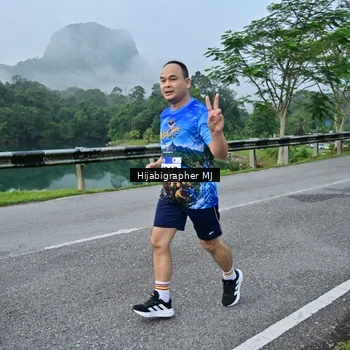 Runner Photo 7610311