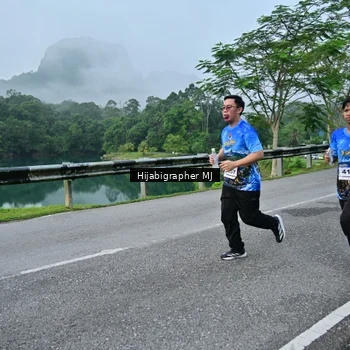 Runner Photo 7610354