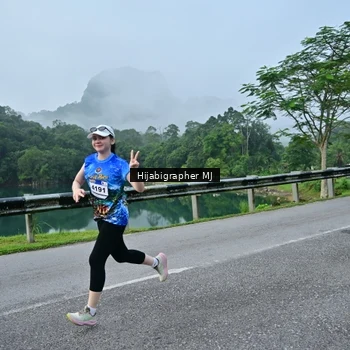 Runner Photo 7610371