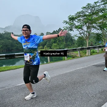 Runner Photo 7610406