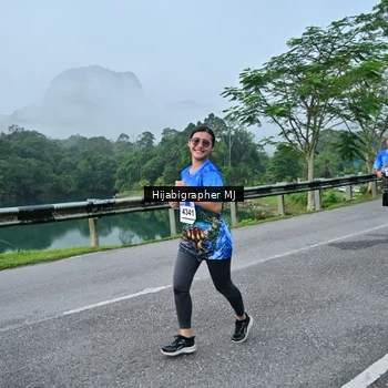 Runner Photo 7610505