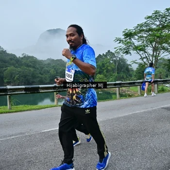 Runner Photo 7610531