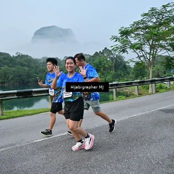 Runner Photo 7610658