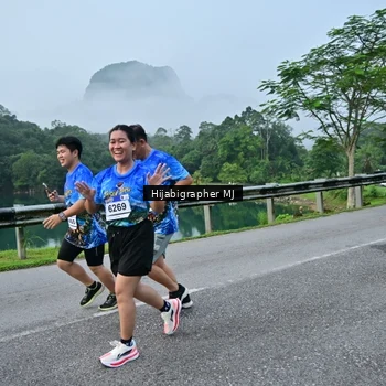 Runner Photo 7610659