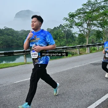 Runner Photo 7610668