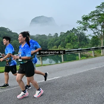 Runner Photo 7610674