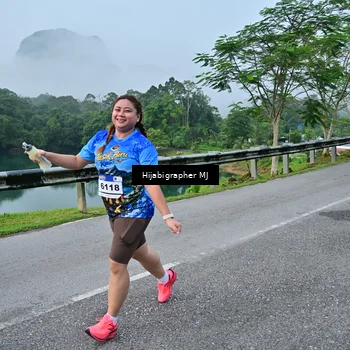 Runner Photo 7610676