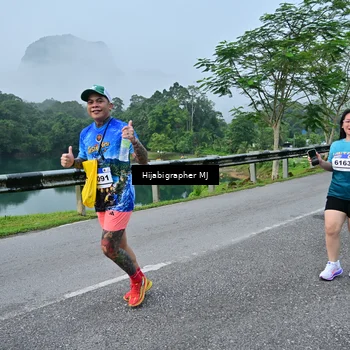 Runner Photo 7610691