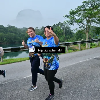 Runner Photo 7610692