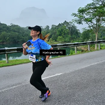 Runner Photo 7610698