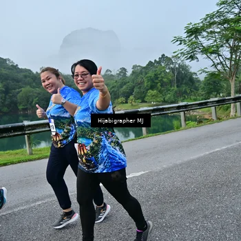 Runner Photo 7610702
