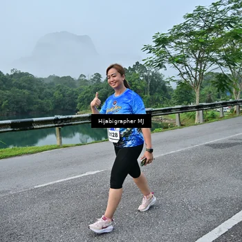Runner Photo 7610717