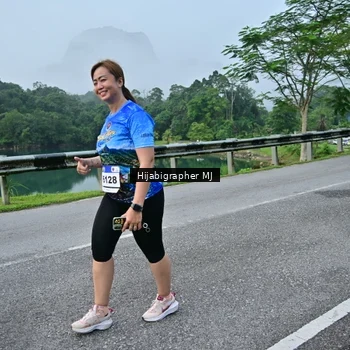 Runner Photo 7610720