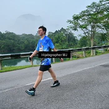 Runner Photo 7610772