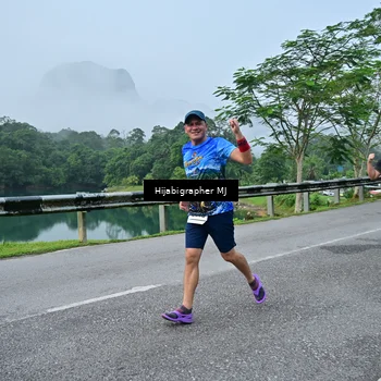 Runner Photo 7610870