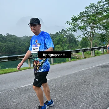 Runner Photo 7610888