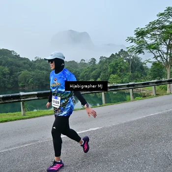 Runner Photo 7610902
